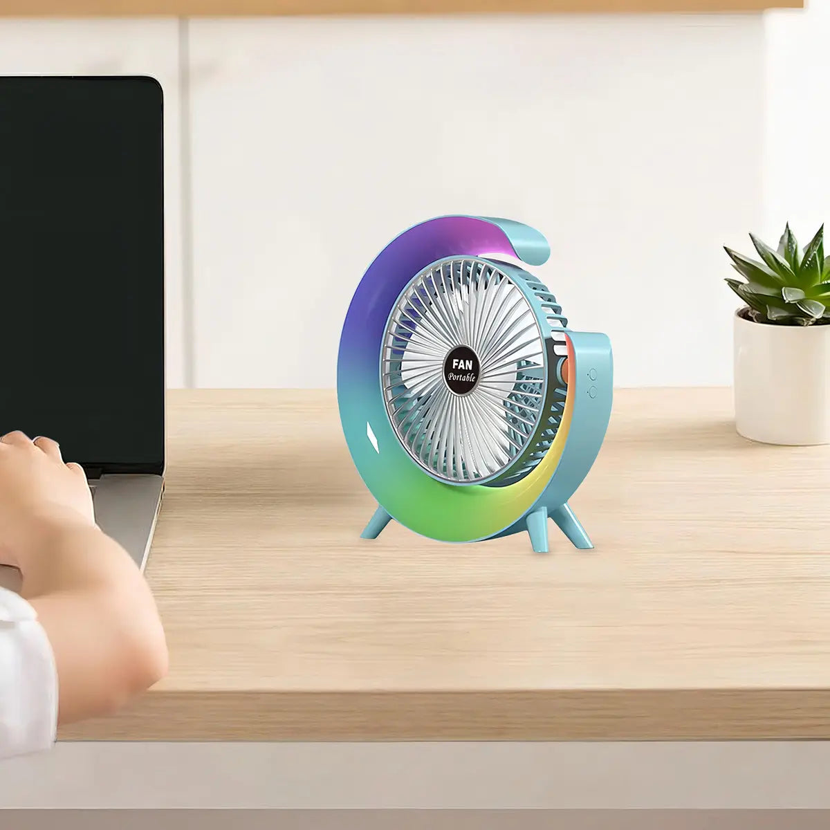 MINI VENTILADOR DE ESCRITORIO PORTÁTIL IRM CON LUZ LED MULTICOLOR Y CARGA USB