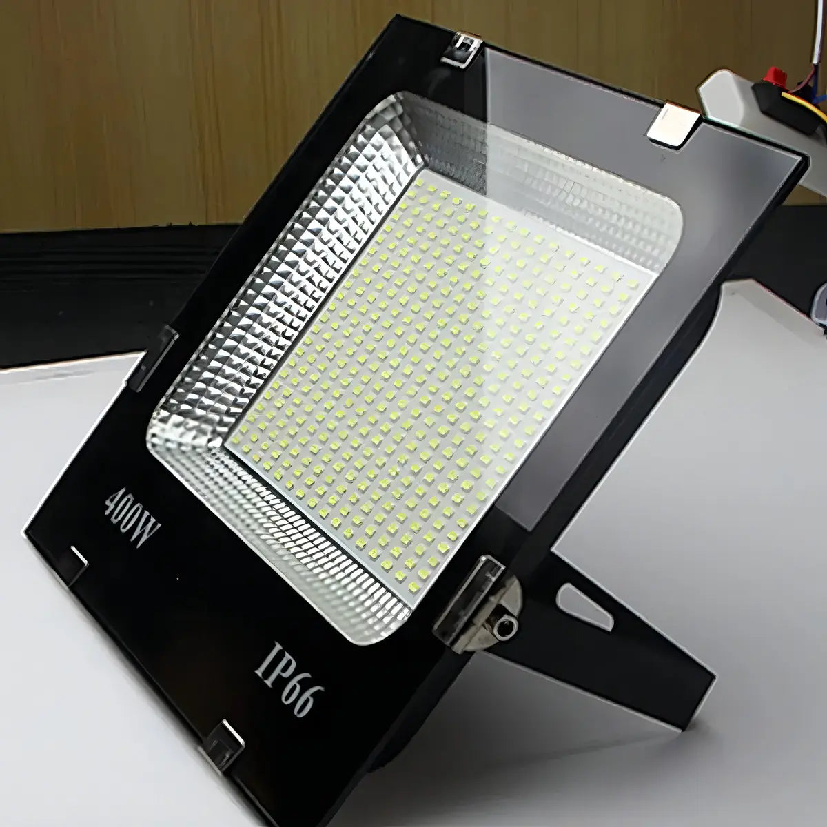 FOCO REFLECTOR LED 400W IMPERMEABLE 6500K NEGRO