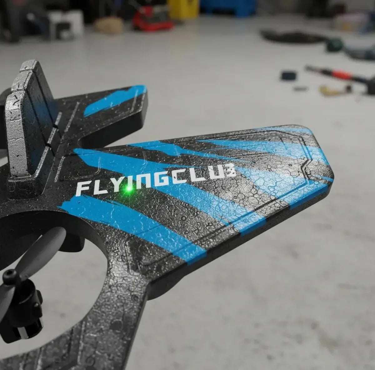 JUGUETE DRONE AVIÓN FIGHTER RC 4 HÉLICES CON LUCES LED Y CONTROL REMOTO