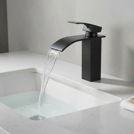 LLAVE CASCADA MONOMANDO PARA LAVAMANOS