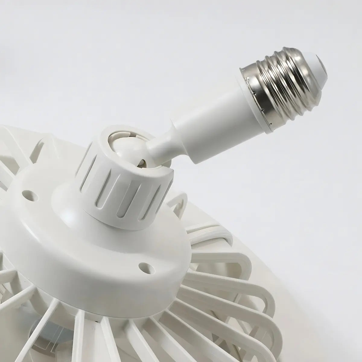 FOCO LÁMPARA LED VENTILADOR DE TECHO CON BASE GIRATORIA