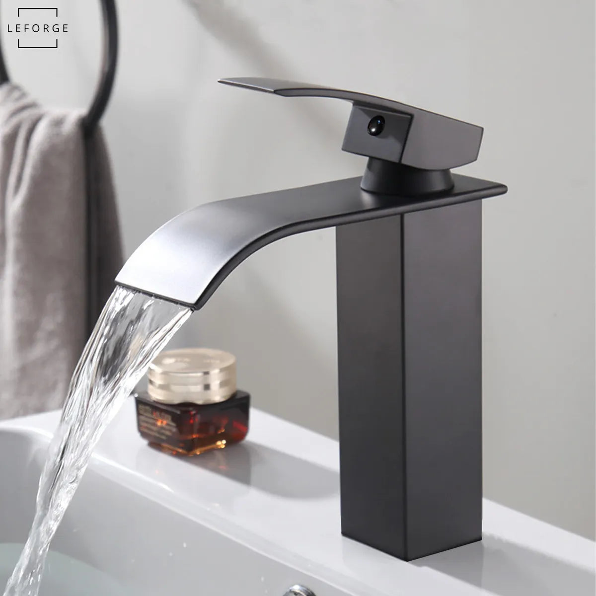 LLAVE MONOMANDO LAVAMANOS CASCADA ACERO INOXIDABLE PARA BAÑO